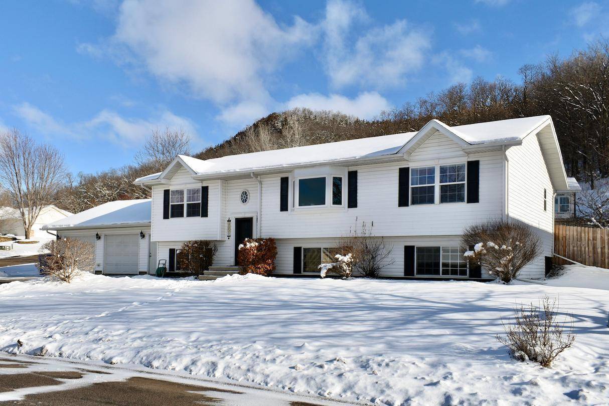 8850 Rollin Sunset DR,  Stockton,  MN 55987