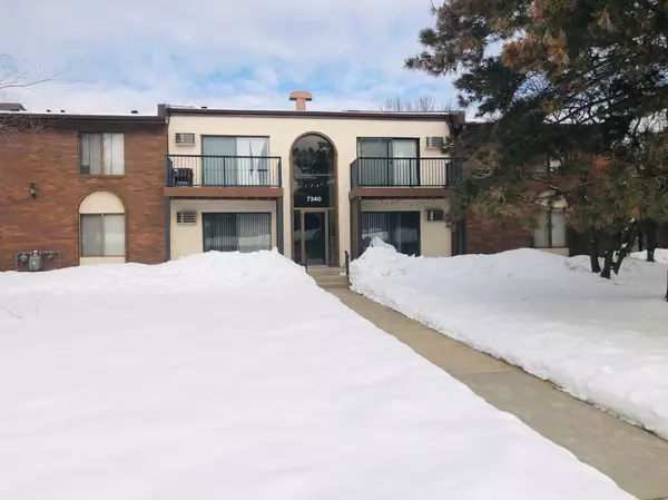 Edina, MN 55435,7340 York AVE S #211