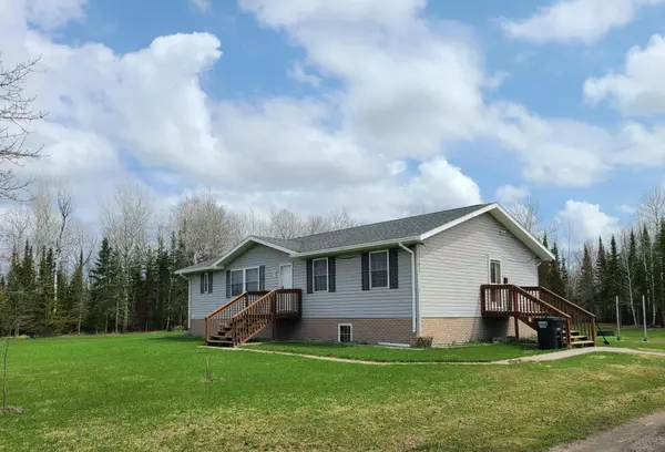 4178 Town Road 214, International Falls, MN 56649