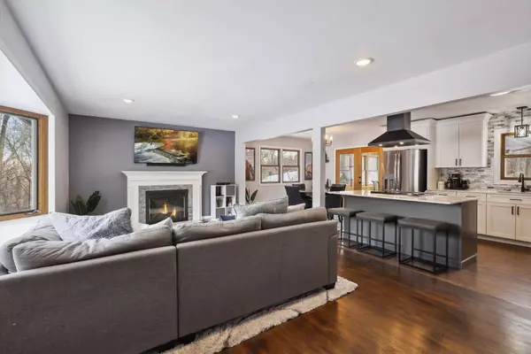 Apple Valley, MN 55124,116 Cimarron CT