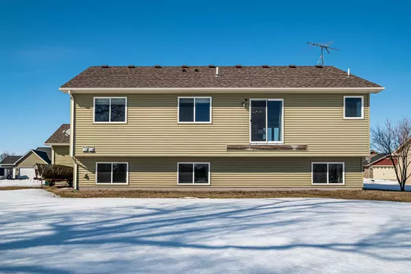 Lester Prairie, MN 55354,2103 Hope AVE