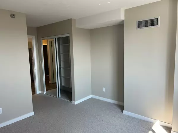 Saint Paul, MN 55101,78 10th ST E #2003