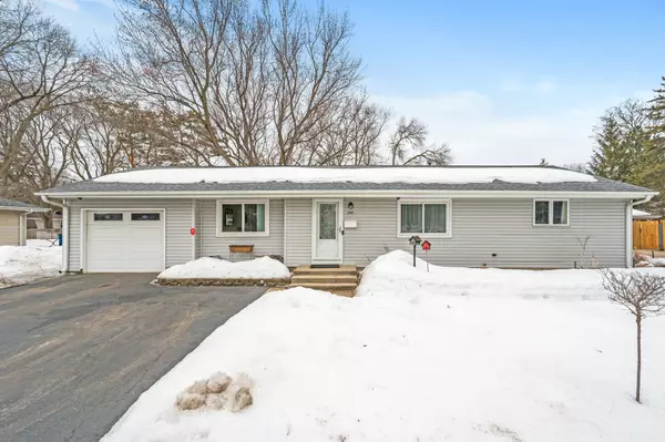 2915 W 76th ST, Richfield, MN 55423