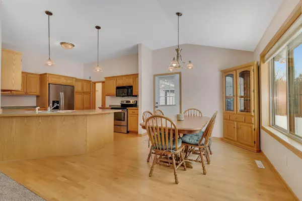 Sartell, MN 56377,249 Kings WAY