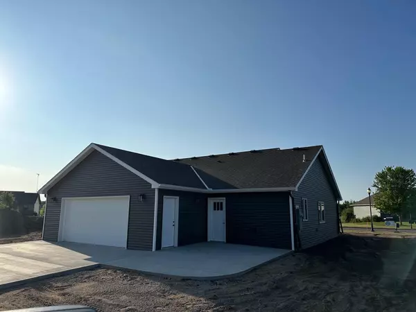 Sartell, MN 56377,1705 Knottingham DR