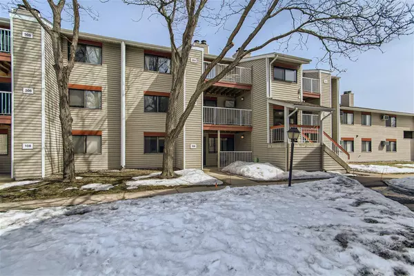 350 Shelard Pkwy #106, Saint Louis Park, MN 55426