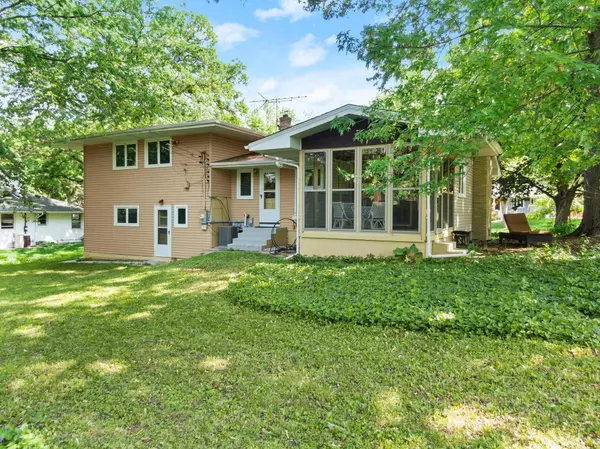 Saint Louis Park, MN 55426,8273 Westwood Hills Curve