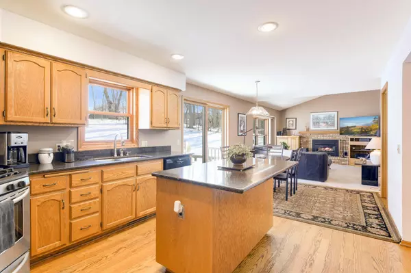 Shorewood, MN 55331,6165 McKinley CIR