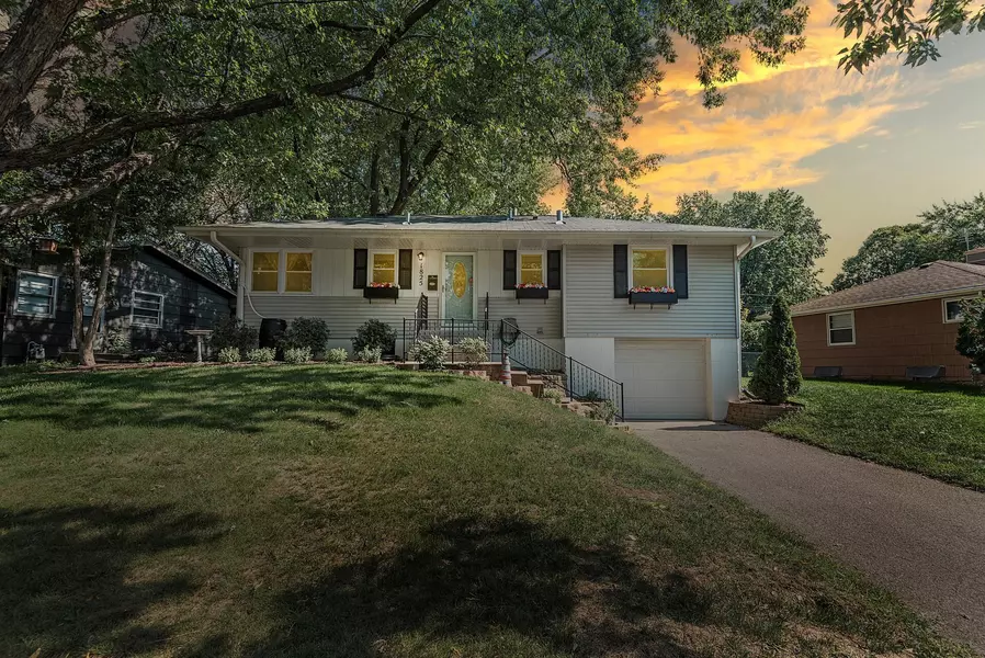 1825 Parker RD, Saint Louis Park, MN 55426