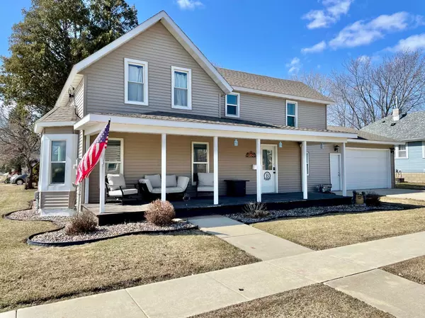 112 S Hudson AVE, Spring Valley Twp, MN 55975