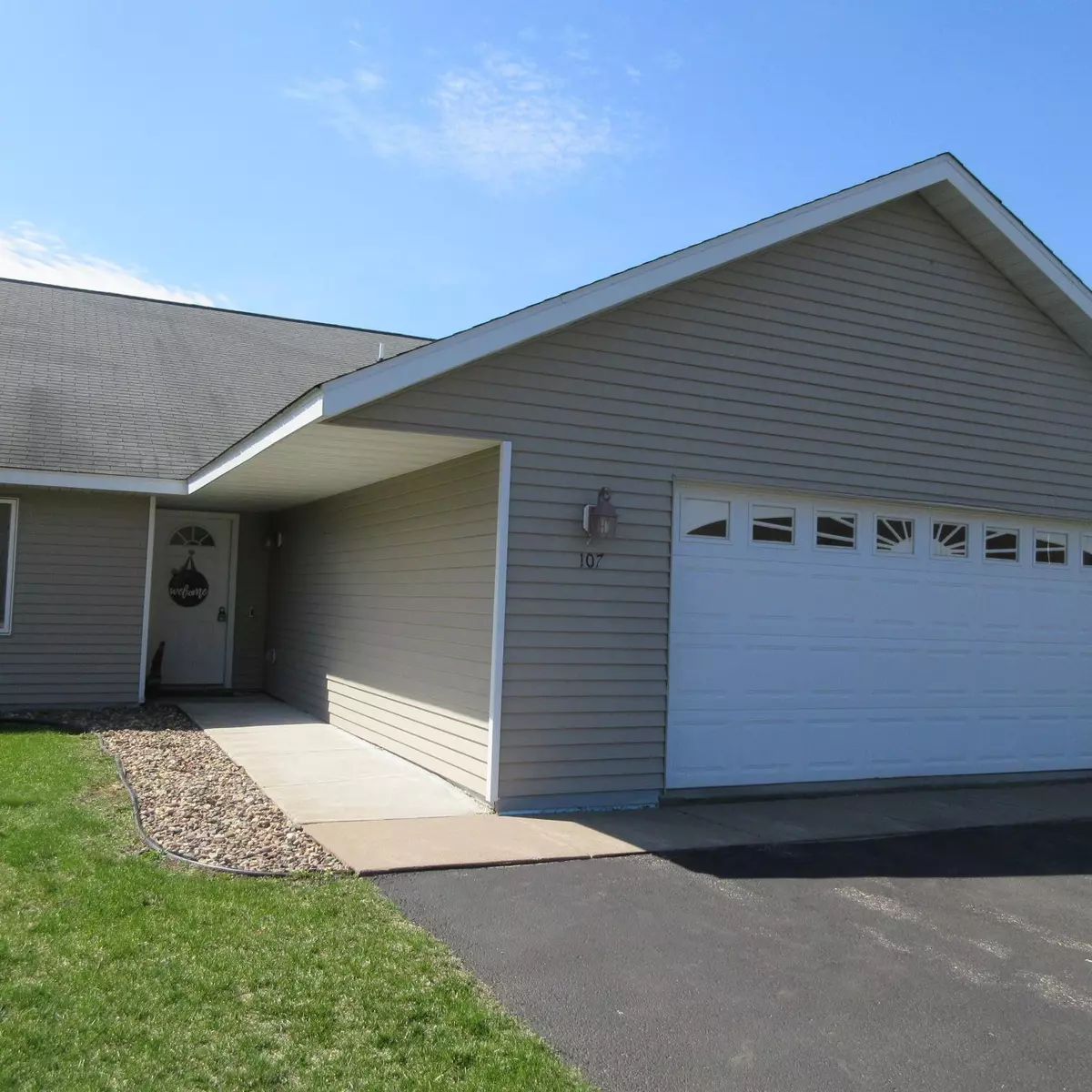 Knapp, WI 54749,107 Baileyville CT