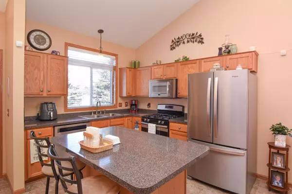 Shakopee, MN 55379,2410 Downing AVE