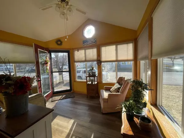 La Crescent Twp, MN 55947,24 N Maple ST