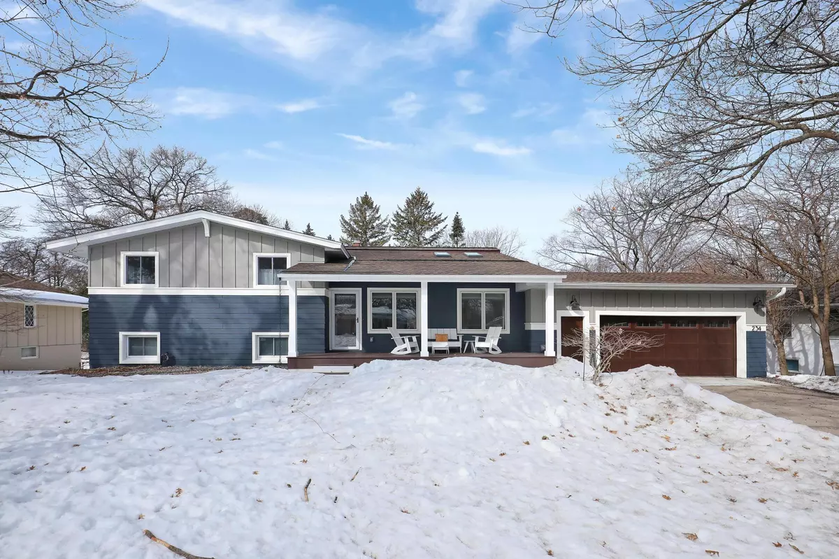 Hopkins, MN 55343,254 Holly RD