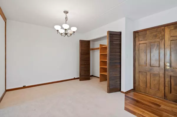 Edina, MN 55436,6710 Vernon AVE S #307