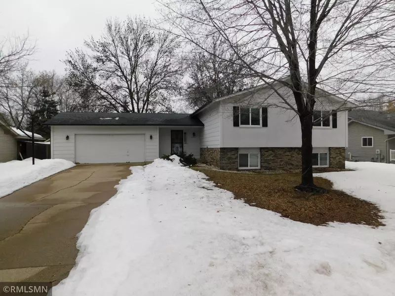 11957 Oregon AVE N, Champlin, MN 55316