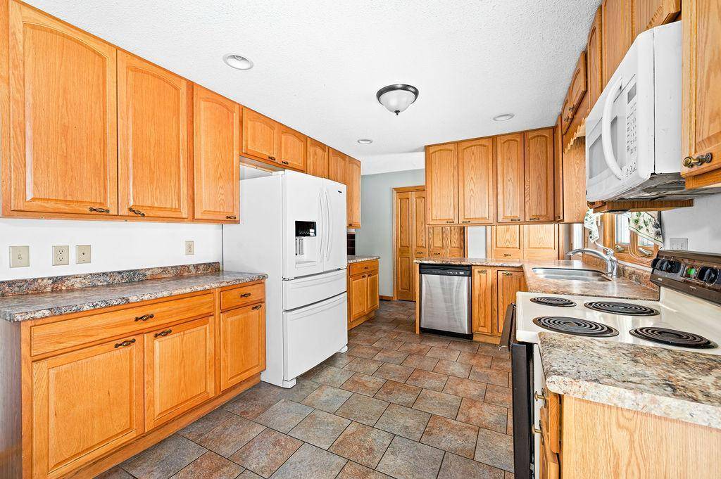 502 Kay AVE SE, Bemidji, MN 56601