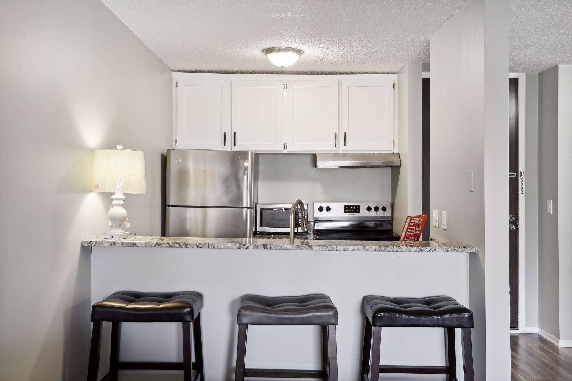 Roseville, MN 55113,2800 Hamline AVE N #219