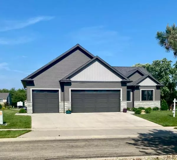 2814 Dunlap LN SE, Rochester, MN 55904