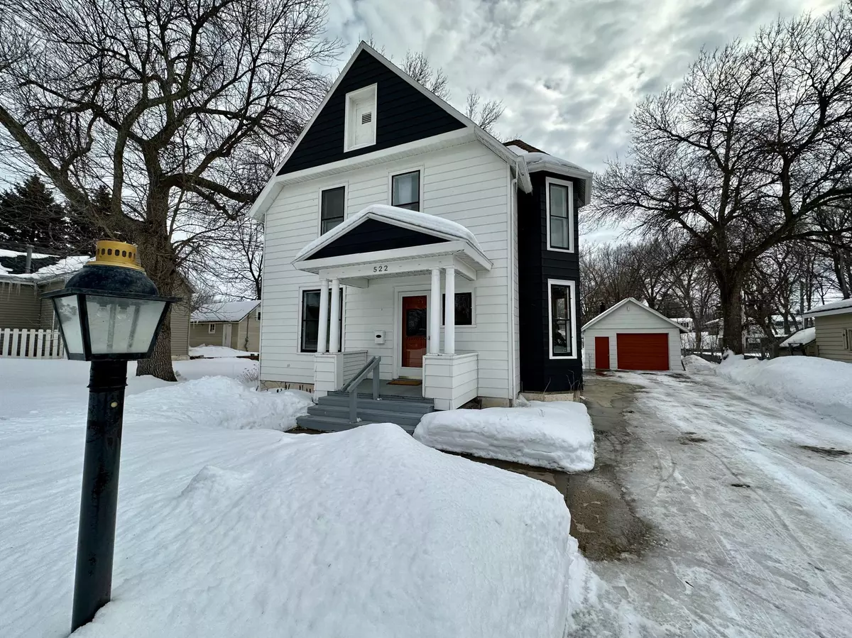 Fergus Falls, MN 56537,522 E Adolphus AVE