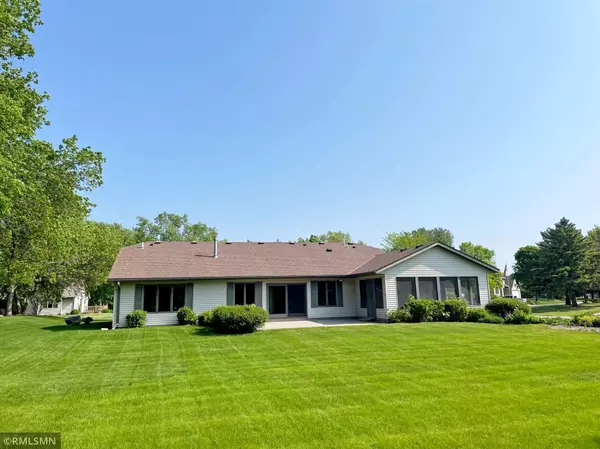 Annandale, MN 55302,485 Cedar CIR