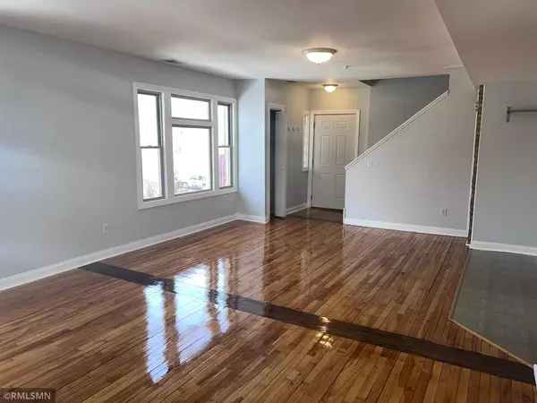 Minneapolis, MN 55411,2827 Bryant AVE N #4