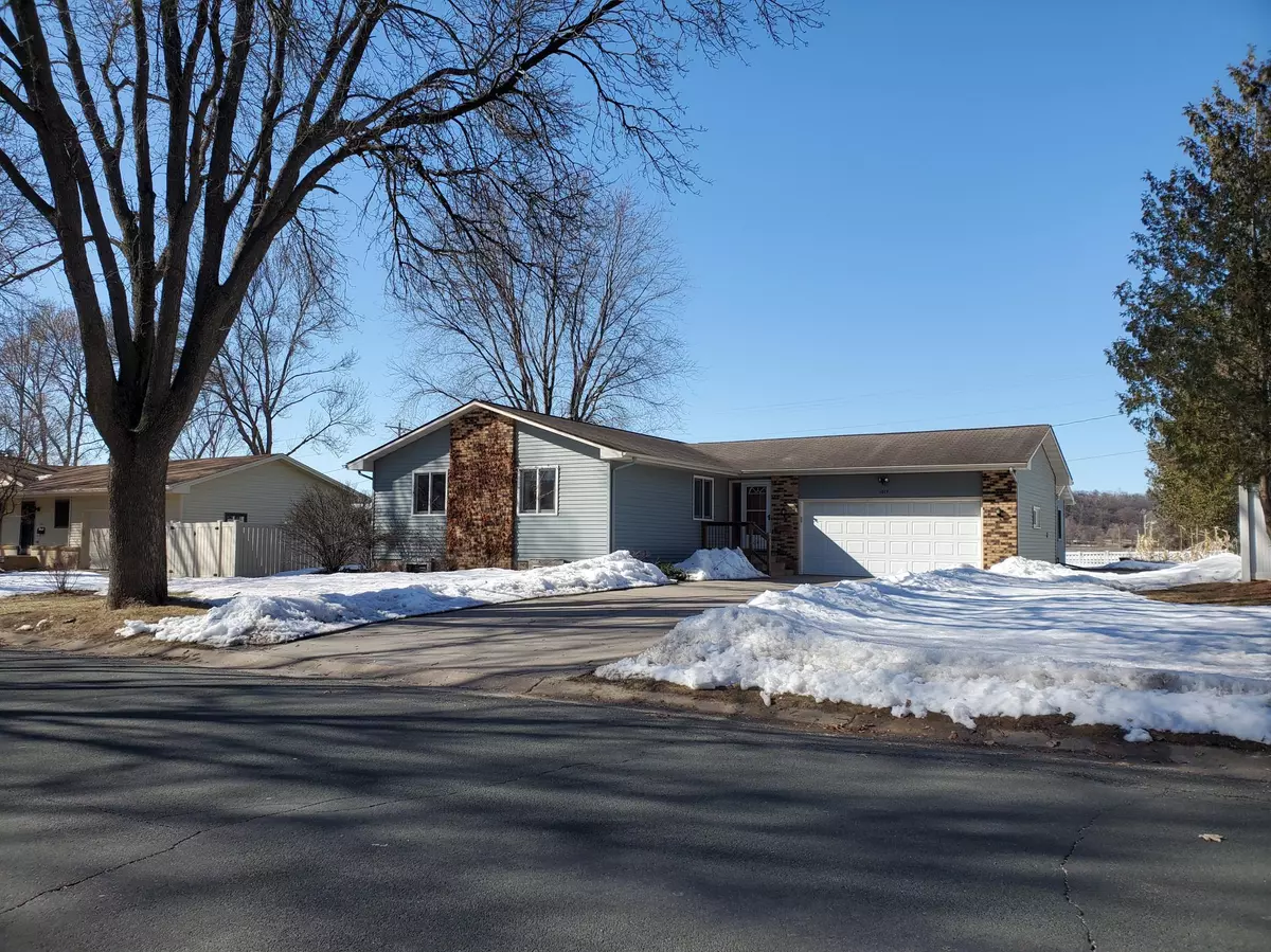 River Falls, WI 54022,1019 E Hazel ST