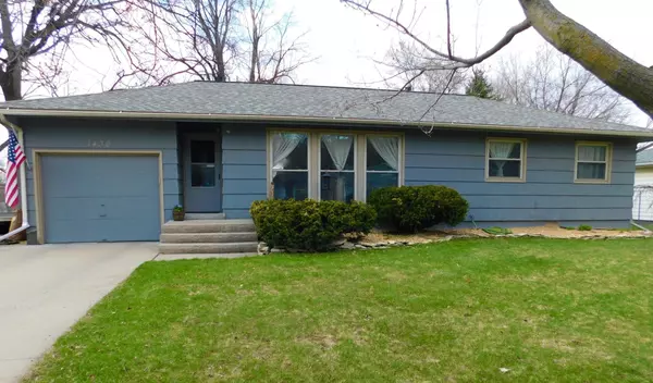 1430 Woodhill RD, Burnsville, MN 55337