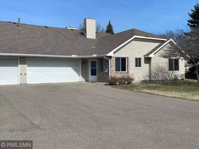 Eagan, MN 55122,4151 Beaver Dam RD