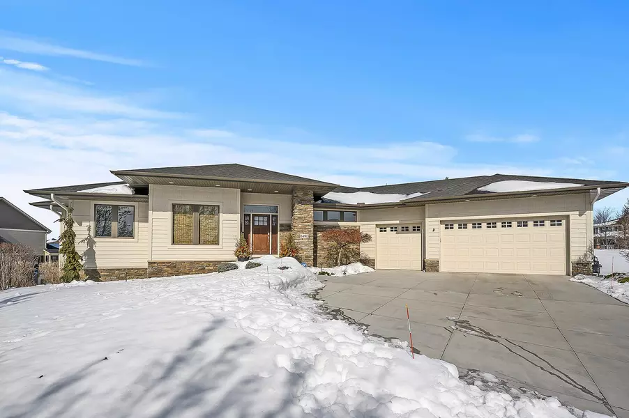 8490 Duck TRL, Victoria, MN 55386