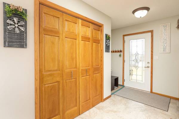 Byron, MN 55920,946 Byron AVE N