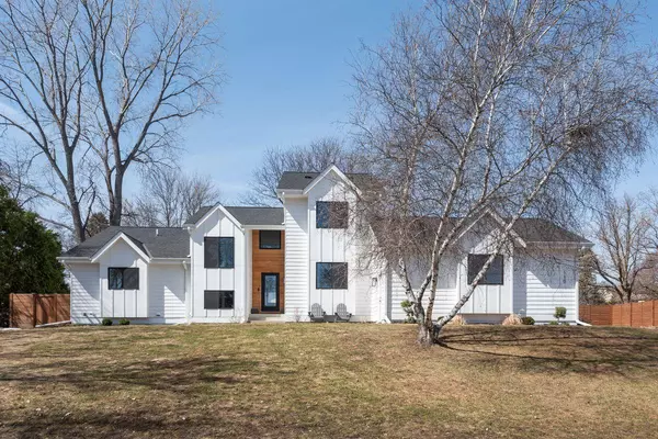 Golden Valley, MN 55416,110 King Creek RD