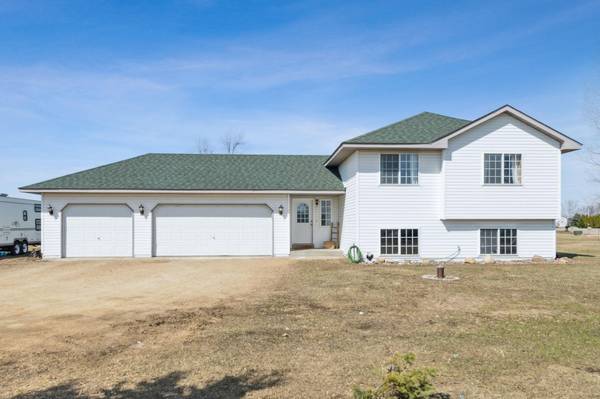1106 148th AVE,  New Richmond,  WI 54017