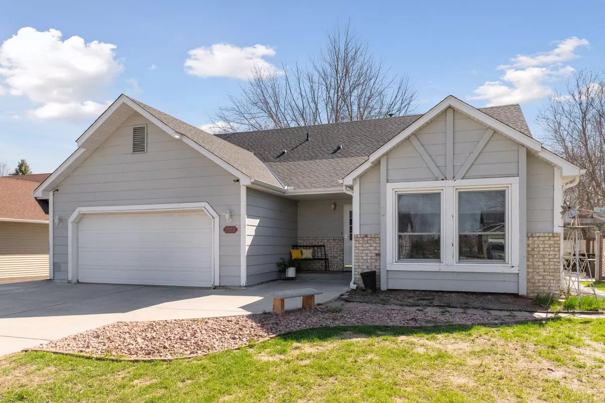 Shakopee, MN 55379,1183 Sapphire LN