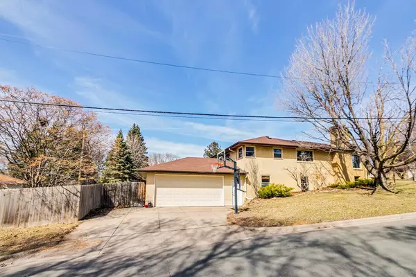 Saint Anthony, MN 55418,3400 Belden DR NE