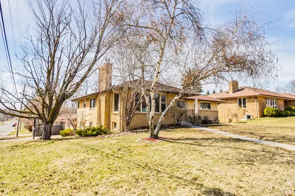 Saint Anthony, MN 55418,3400 Belden DR NE