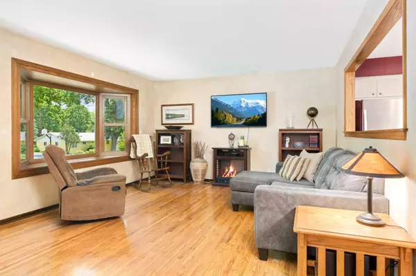 Bloomington, MN 55431,10524 Upton CIR S