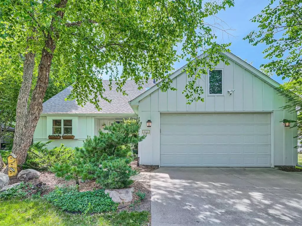 Shorewood, MN 55331,19330 Vine Ridge RD