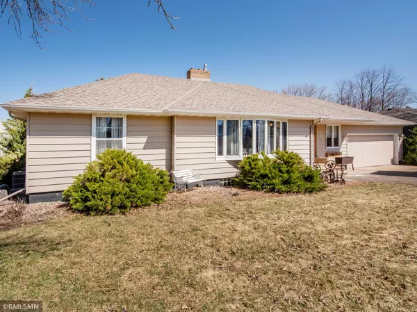 841 Park AVE, Hamburg, MN 55339