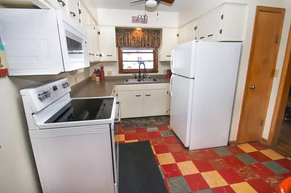 Melrose, MN 56352,111 1st ST SW