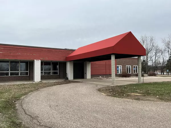 551 E State Hwy 14, Balaton, MN 56115