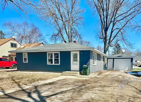 318 3rd ST SW, Clara City, MN 56222