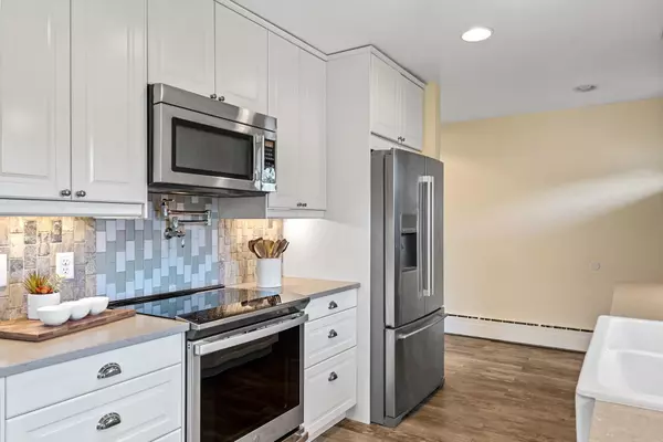 Saint Anthony, MN 55418,3220 Silver Lake RD NE