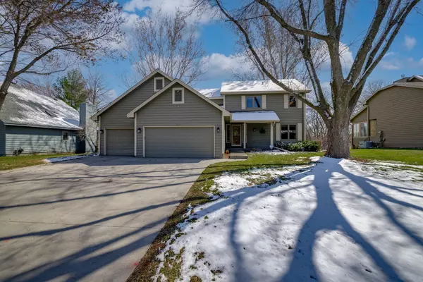 Eden Prairie, MN 55346,7383 Hames WAY