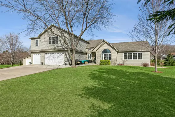 311 Sandpiper CT, Delano, MN 55328