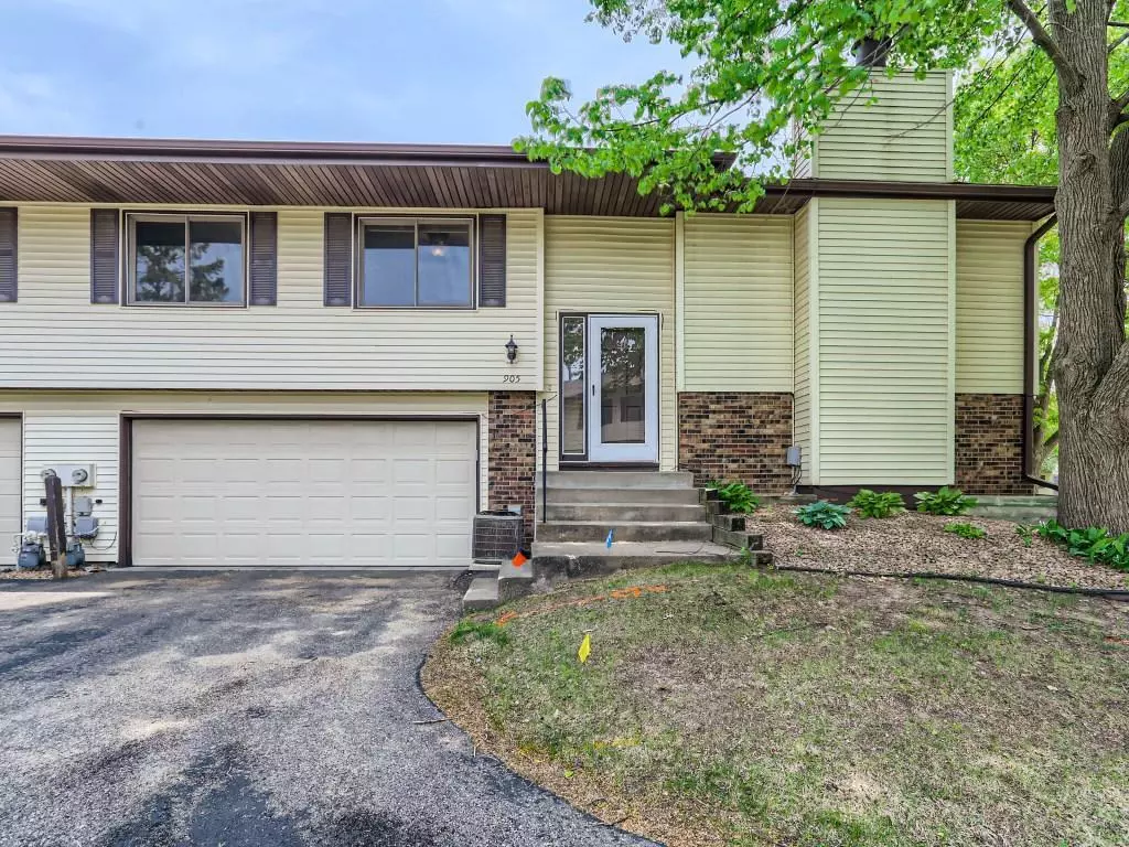 Vadnais Heights, MN 55127,905 Heritage CT W