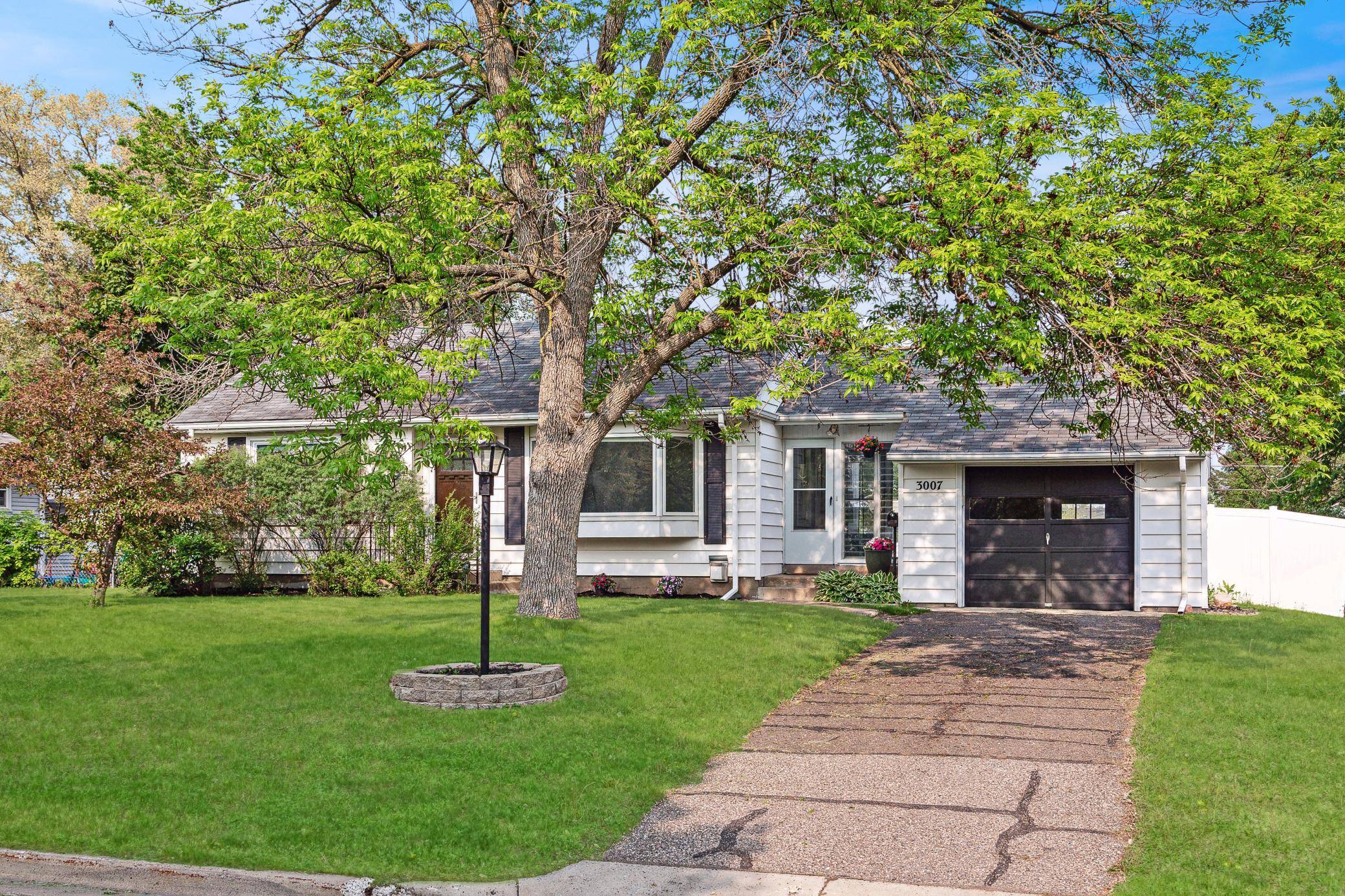 Saint Louis Park, MN 55426,3007 Boone AVE S