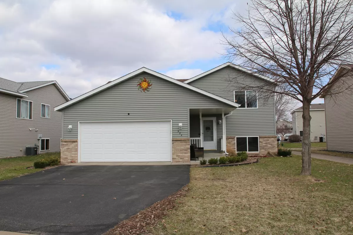 Saint Cloud, MN 56303,924 Savanna AVE