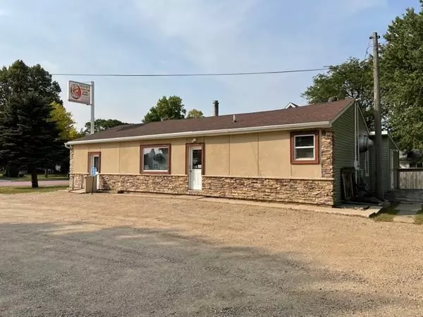 550 US Highway 14, Walnut Grove, MN 56180