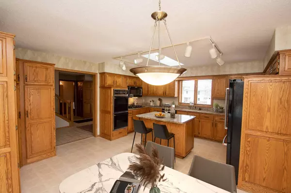 North Oaks, MN 55127,66 Deer Hills CT